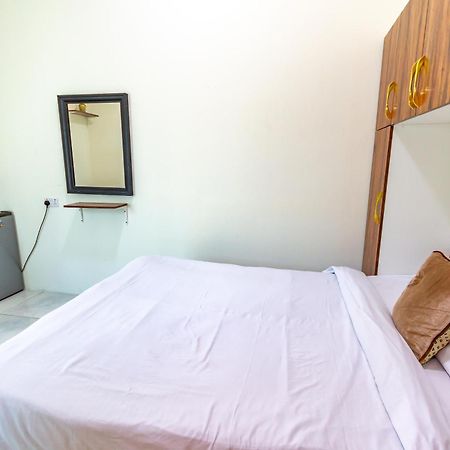 Comfortable Private Rooms In Compound Housing Dubai Exterior foto