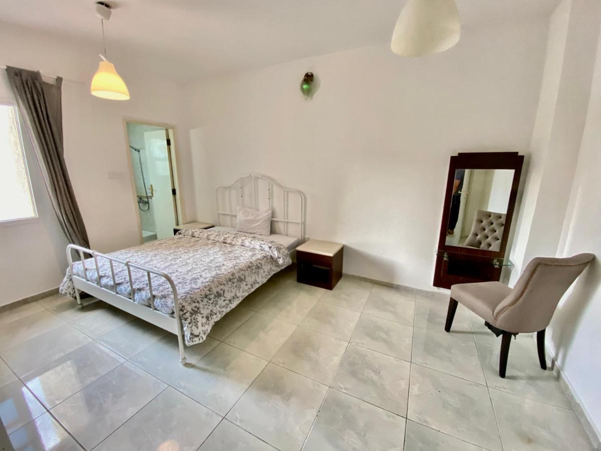 Comfortable Private Rooms In Compound Housing Dubai Exterior foto